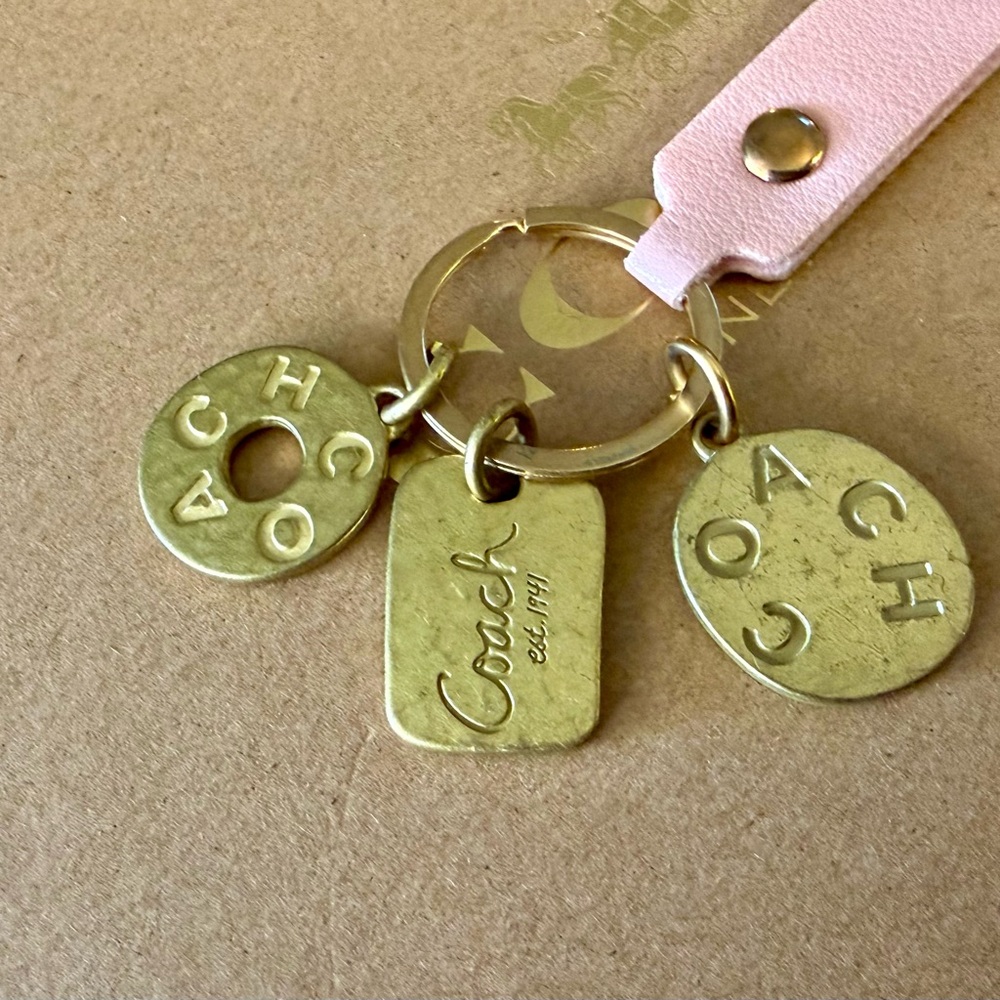 Coach Limited Edition Y2K Brass Gold Hammered Coins on Unbranded Fob - Picture 3 of 5
